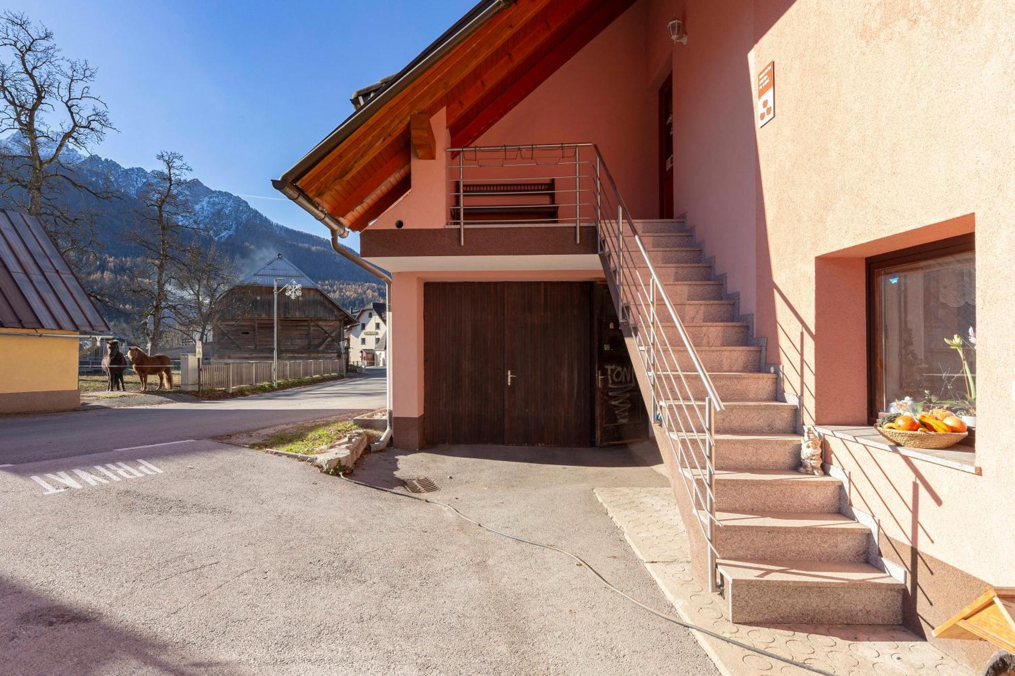 Apartment Pr' Kavac Rateče Eksteriør bilde