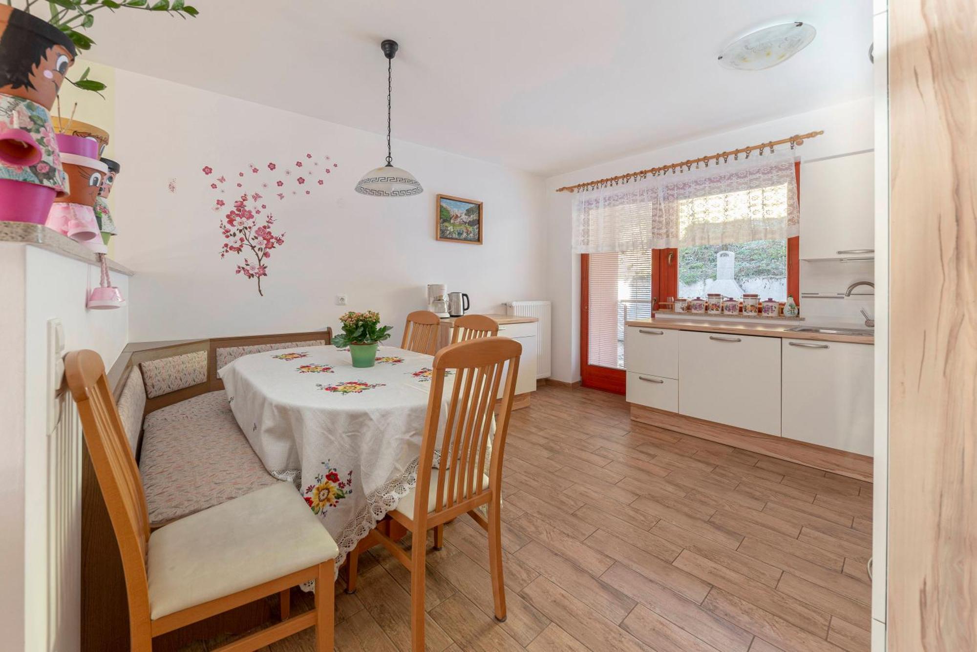 Apartment Pr' Kavac Rateče Eksteriør bilde