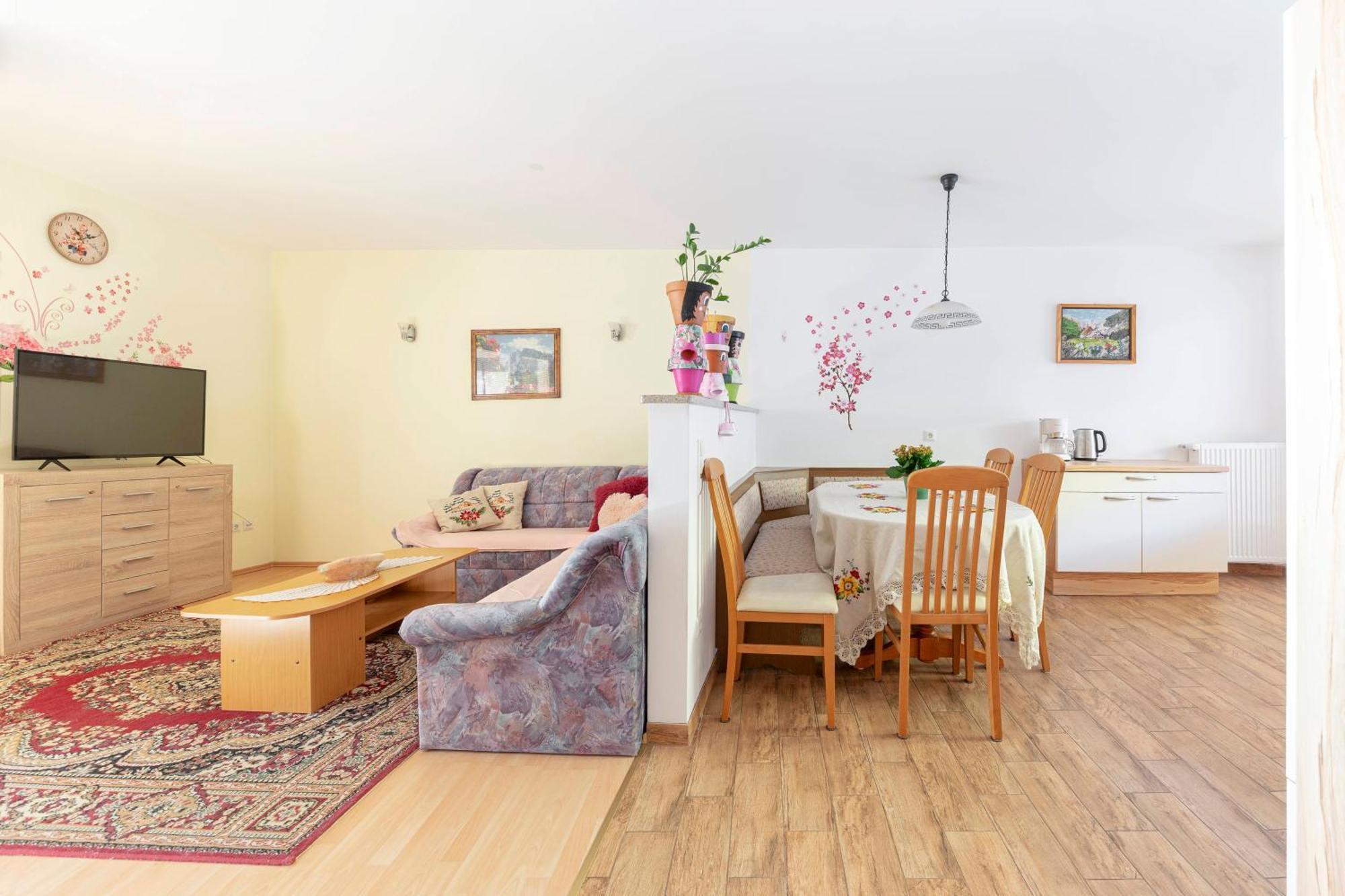 Apartment Pr' Kavac Rateče Eksteriør bilde